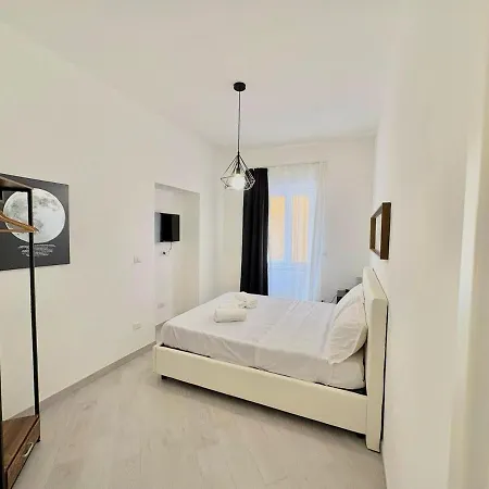 House In Neapol